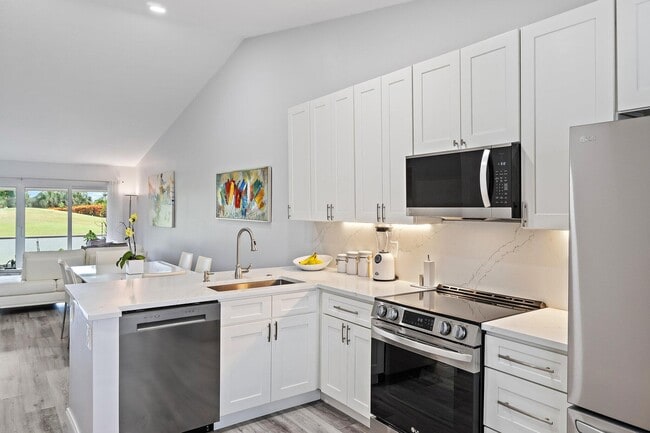 Building Photo - 128 Moccasin Trail S