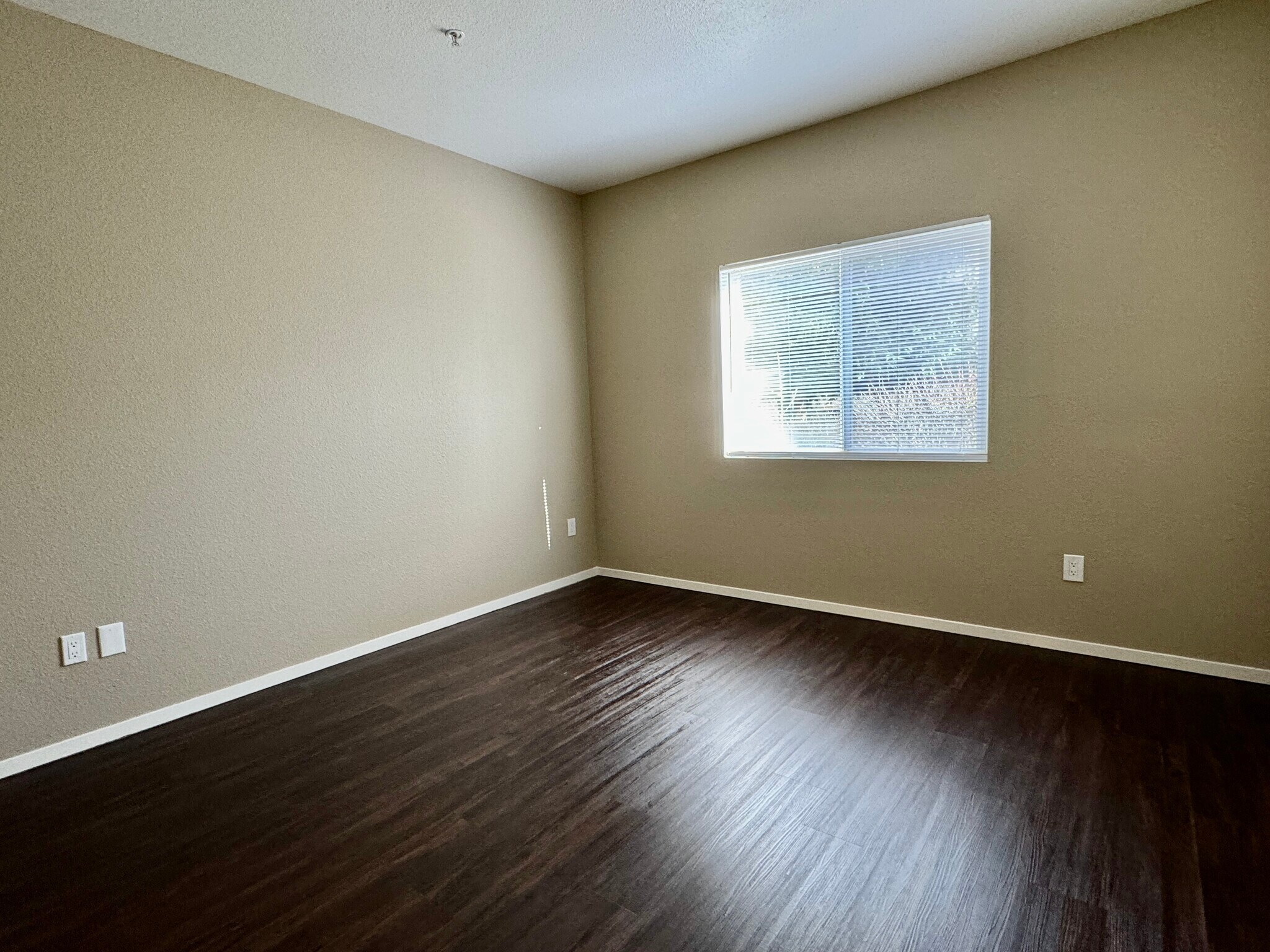 Bedroom - 6850 Sharlands Ave