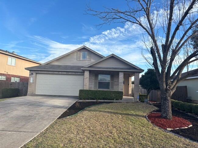 Primary Photo - 404 Golden Gate Dr