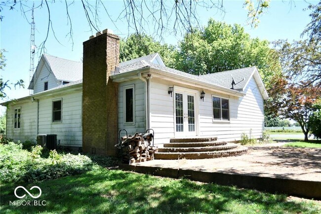 Building Photo - 8951 W 525 N