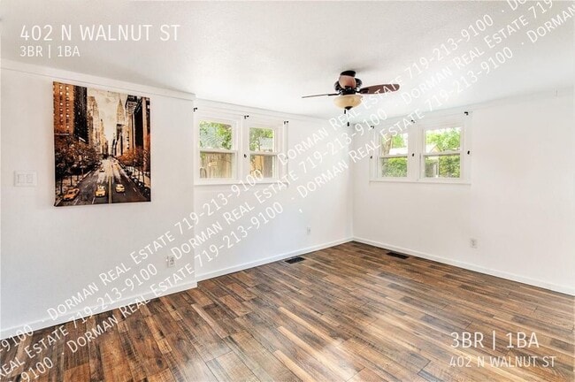 Building Photo - 402 N Walnut St