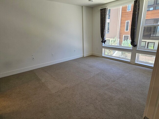 Master Bedroom - 3835 Heart Cmn