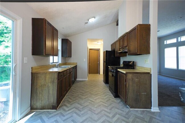Building Photo - 2414 Leslie Brook Dr