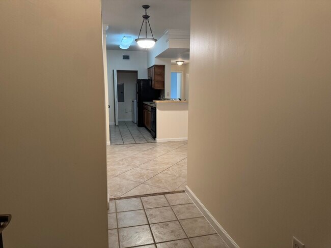 Building Photo - 9833 Baywinds Blvd
