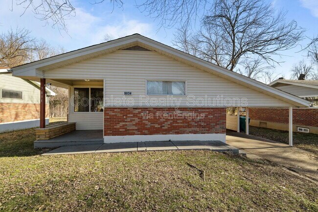 Building Photo - 9834 Portage Dr