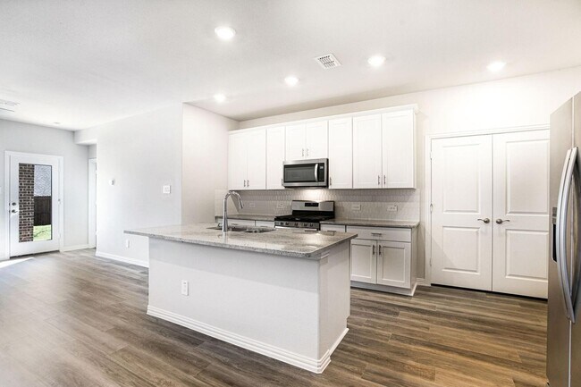 Building Photo - Spacious 4-Bedroom McKinney Home with Community Pool & Park