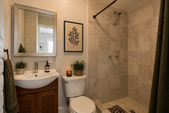 Building Photo - 903 Shoal Cliff Ct