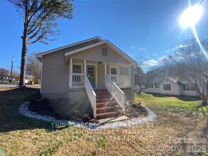 Building Photo - 1204 W A St