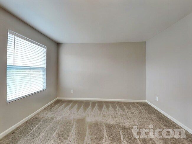 Building Photo - 2644 Andes Dr