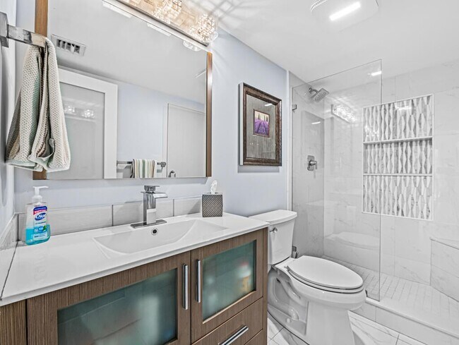 Building Photo - 3581 S Ocean Blvd