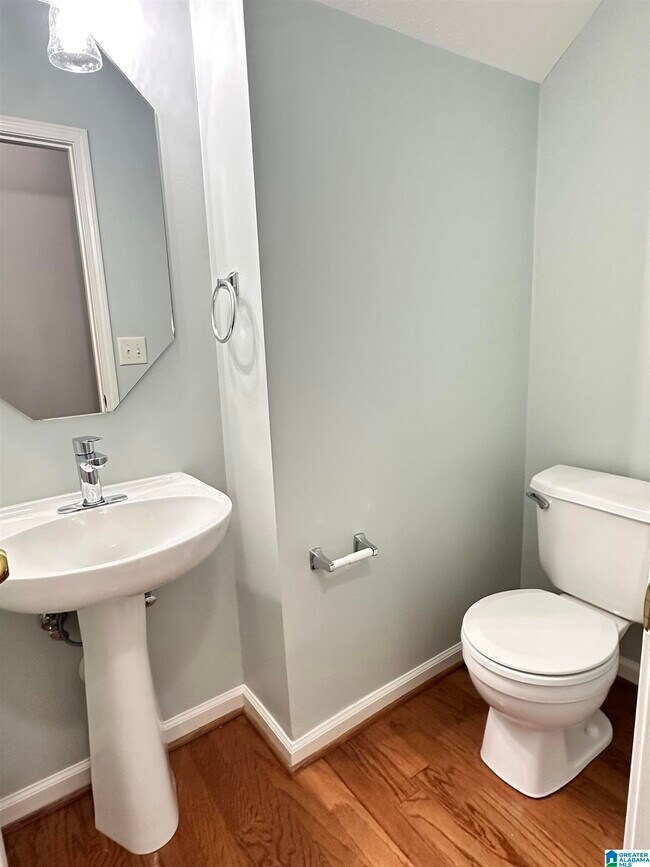 Building Photo - 525 Hackberry Ridge Cove