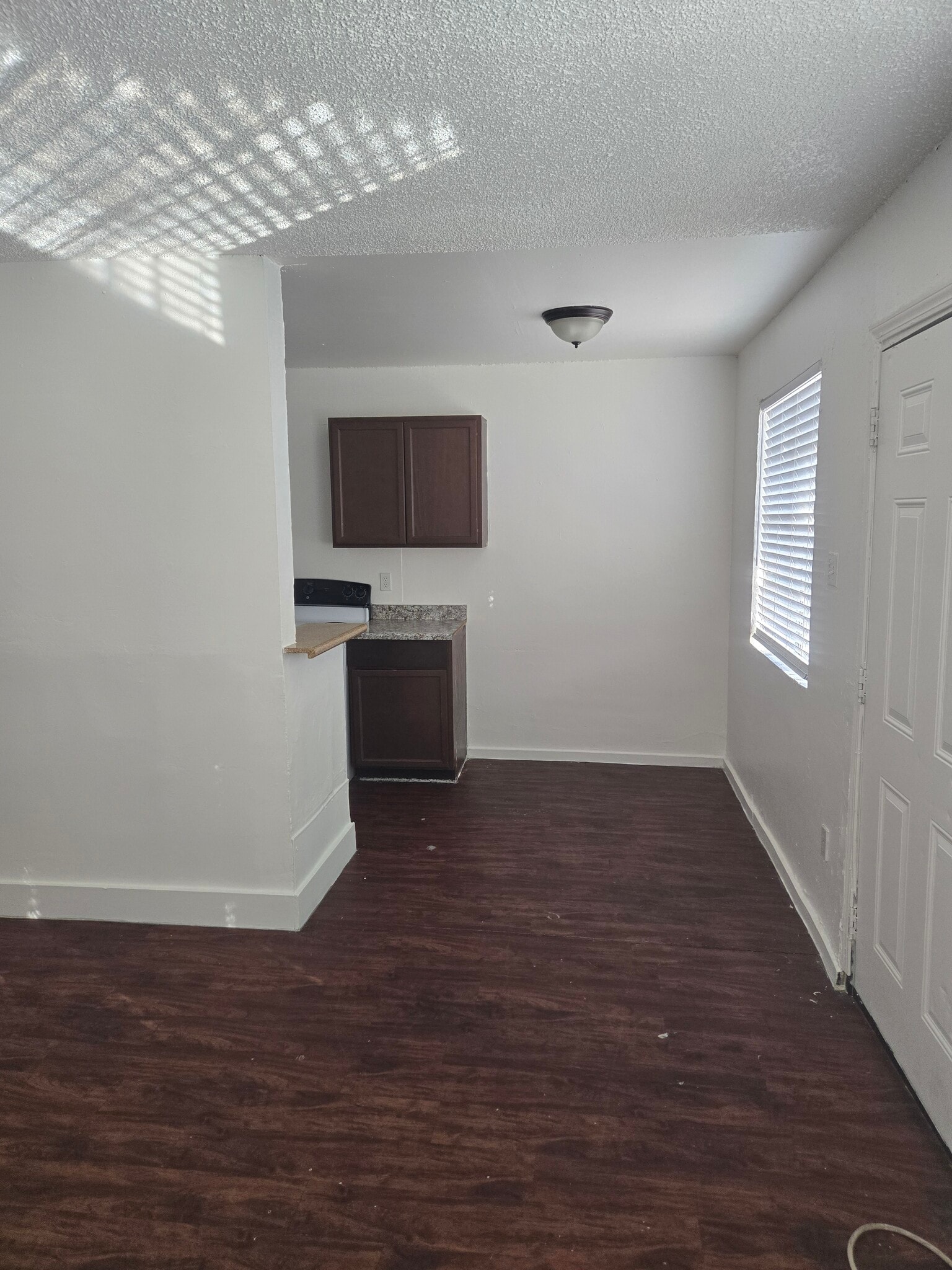 Building Photo - 708 Jackson Ave