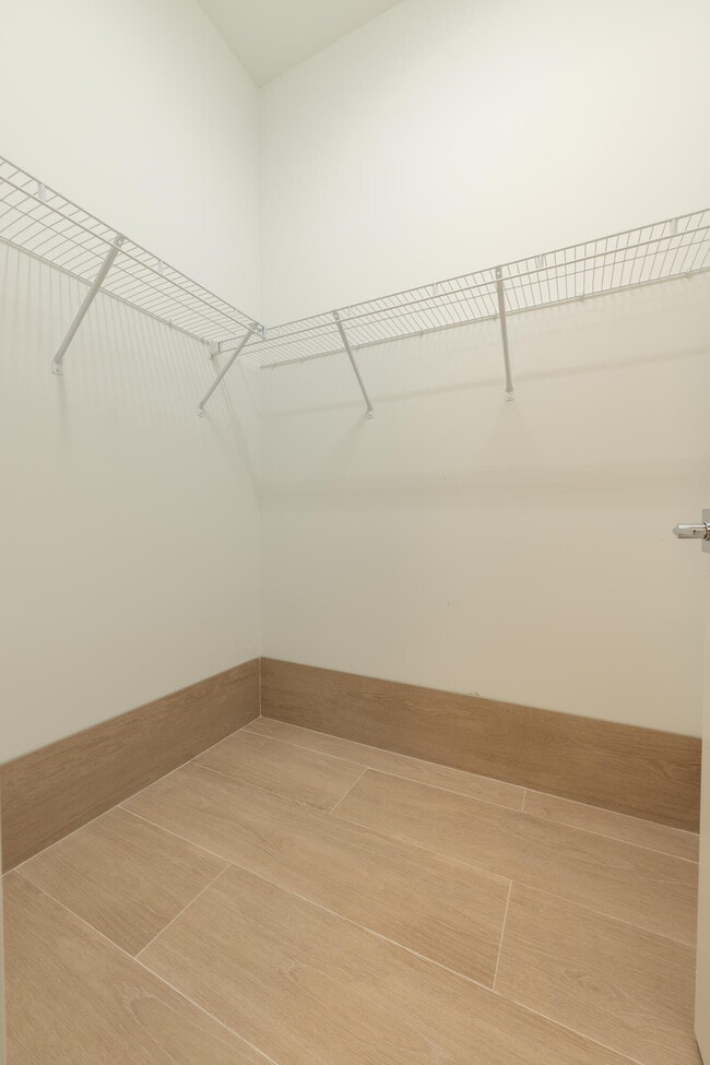 Building Photo - 9597 Regal Palm Ct