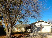 Building Photo - 407 SW Forest Pl