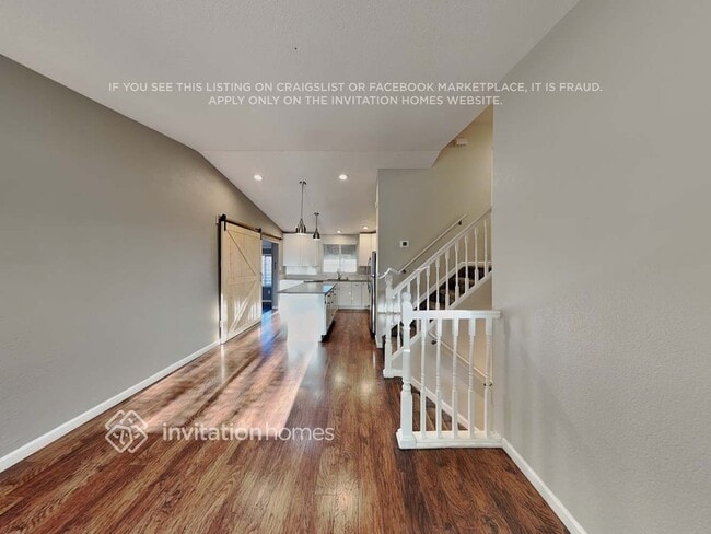 Building Photo - 10764 Eudora Cir