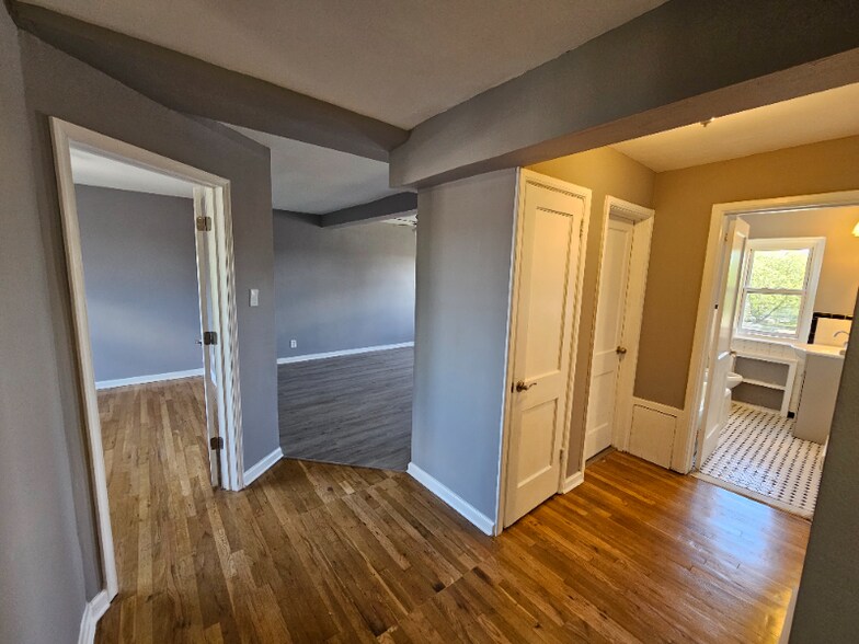 Building Photo - 751 Adams Ave