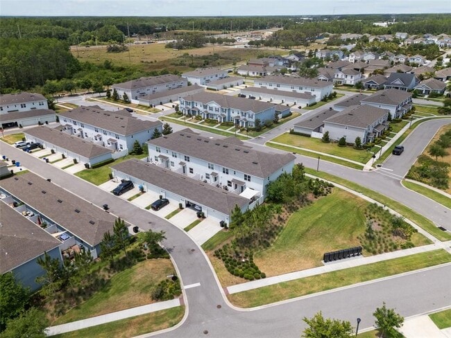 Building Photo - 2432 Hearth Dr