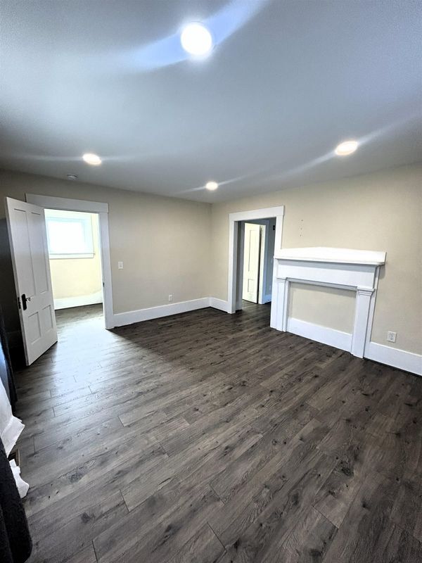 Building Photo - 565 White Mountain Hwy