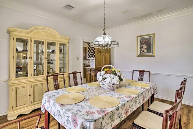 Building Photo - 15307 T C Jester Blvd