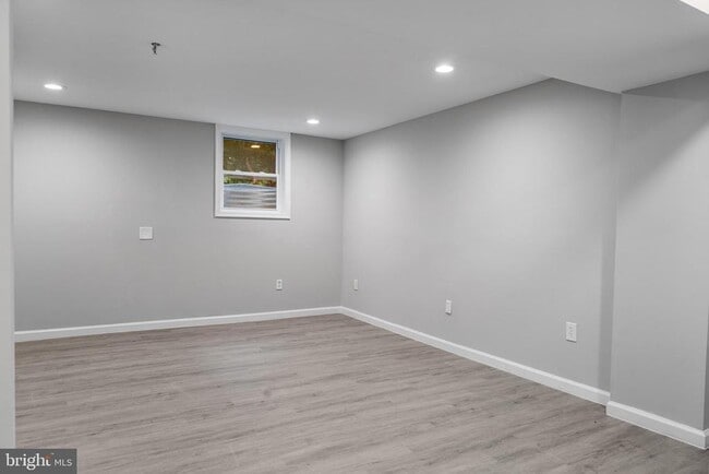Building Photo - 7795 Penn Manor Ct