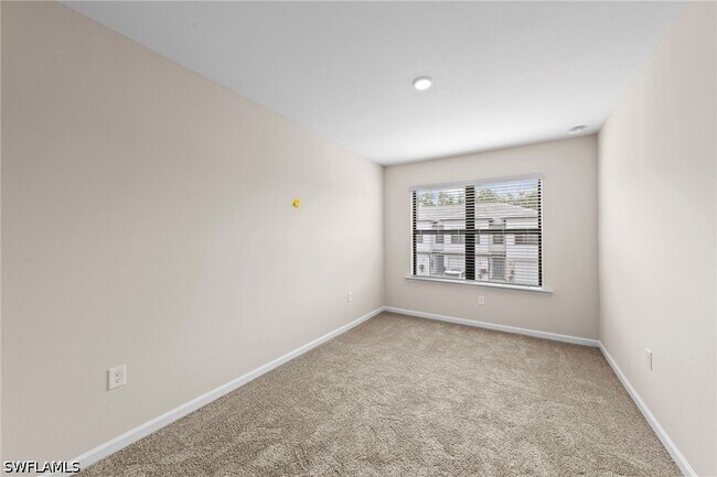Building Photo - 27906 Radiant Ct