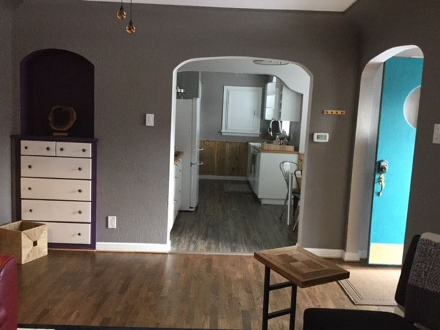 Building Photo - 1015 Forest Ave