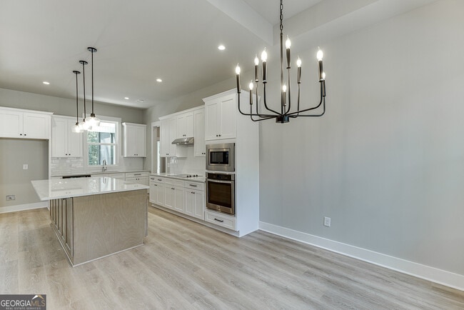 Building Photo - 115 Rains Rd