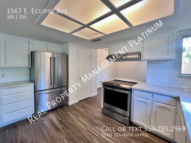 Building Photo - 1567 E Eclipse Ave