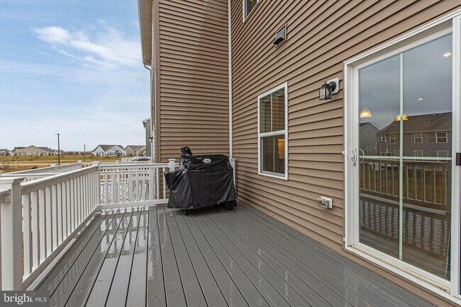 Building Photo - 150 Fletcher Cir