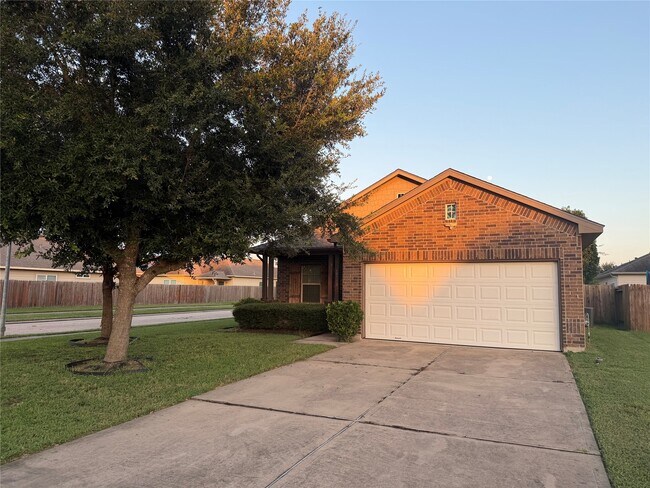 Building Photo - 10710 Barker View Dr