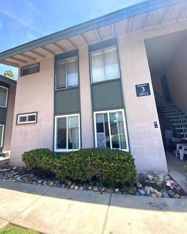 Building Photo - 4888 Clayton Rd