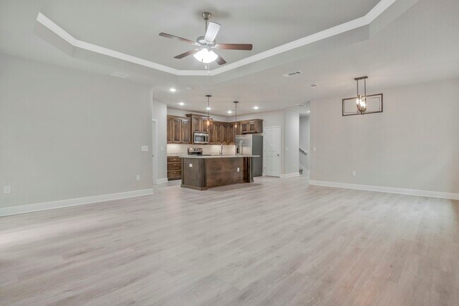 Building Photo - 5402 Parkside Dr