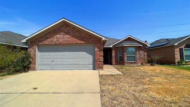 Building Photo - 1000 Meadow Scape Dr