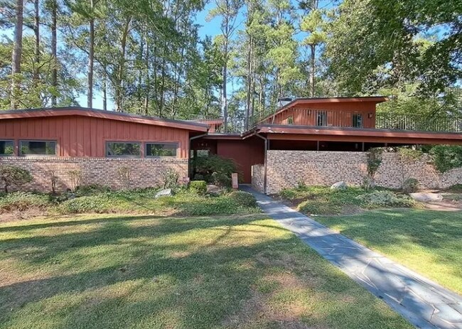 Building Photo - 502 W 33rd St