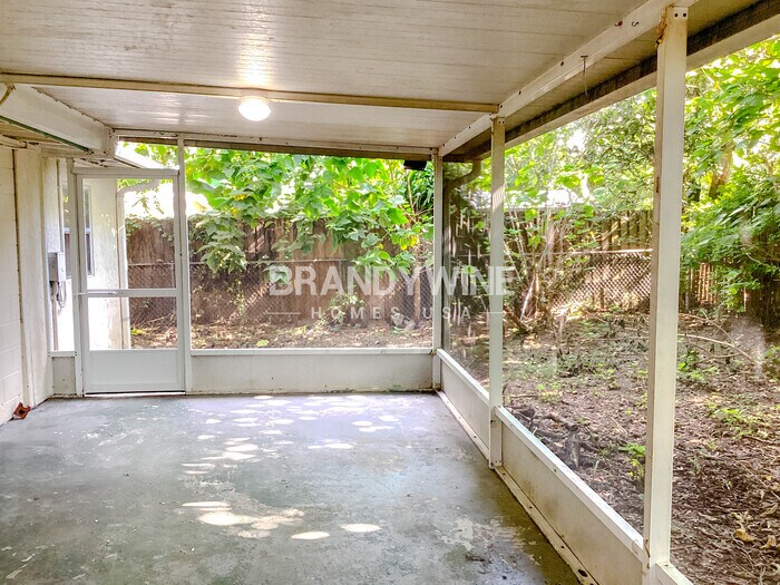 Building Photo - 205 Bryan Rd