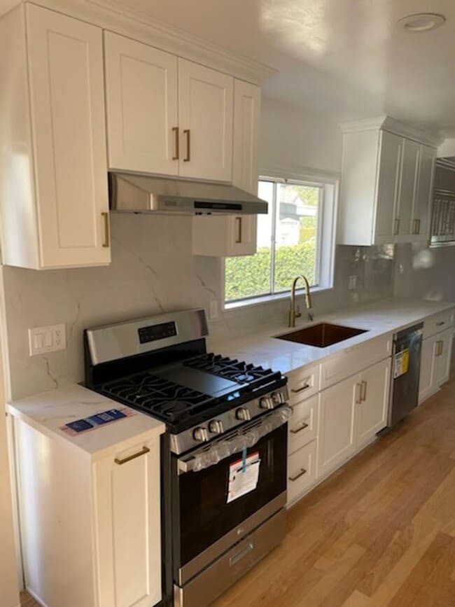 Building Photo - Wonderful Newly Remodeled Ranch Style Home in Prime San Marino