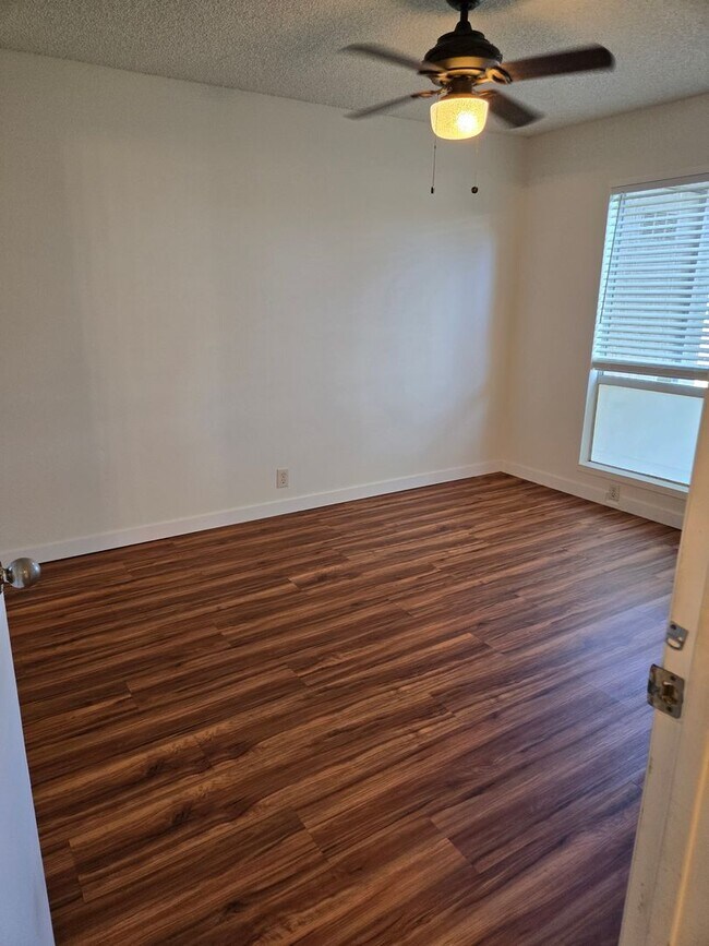 Building Photo - 91-1210 Mikohu St. 43A