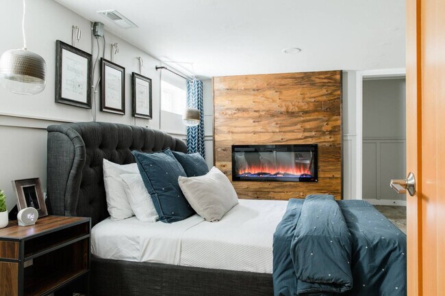 Building Photo - 7947 10th Ave SW