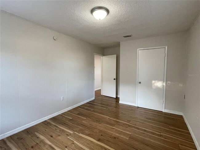 Building Photo - 1208 Carlton Ave