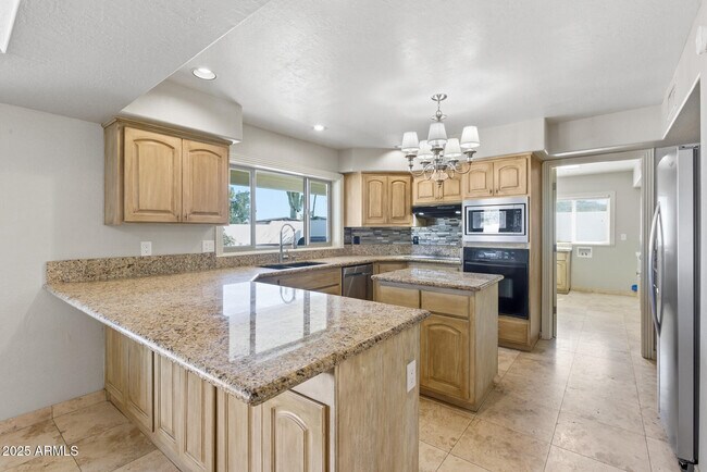 Building Photo - 15912 Centipede Dr