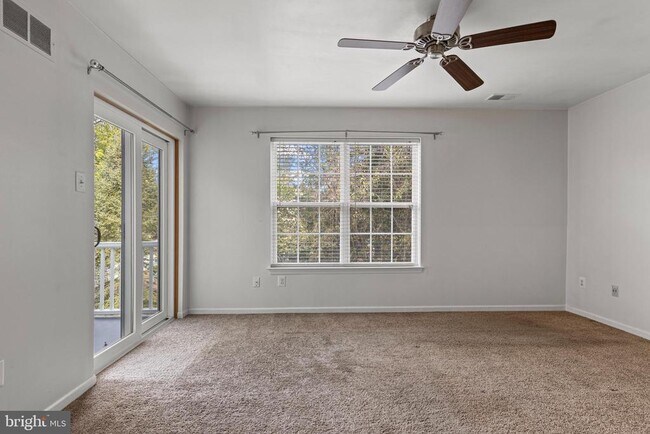 Building Photo - 312 River Birch Cir