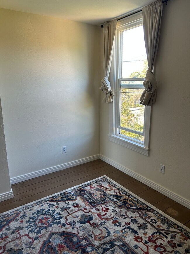 Building Photo - Charming 4-Bedroom Home Near Cal Poly Humb...