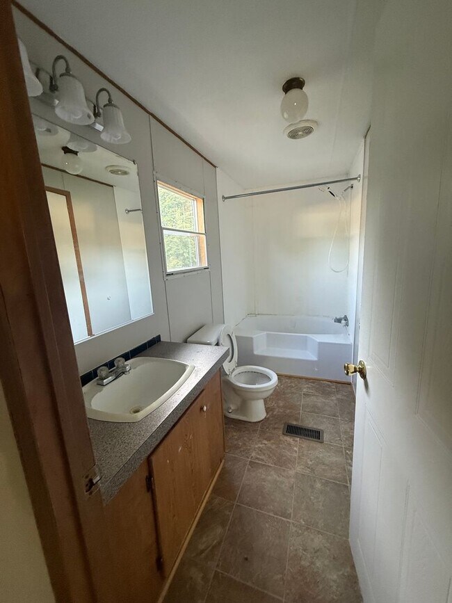 Building Photo - 3602 Wellington Ln