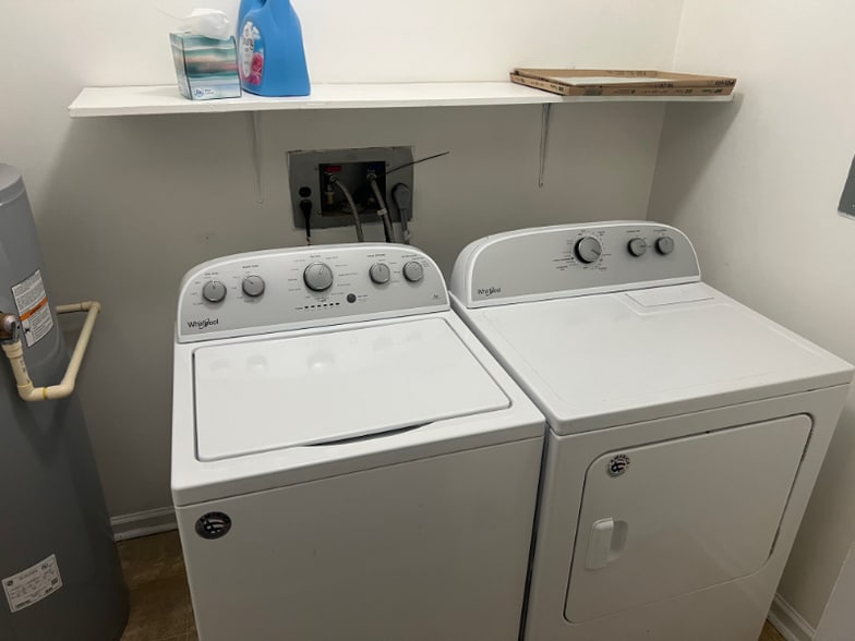 Building Photo - 107 Molloy Ct