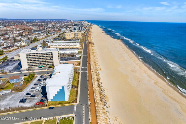 Building Photo - 510 Ocean Ave N