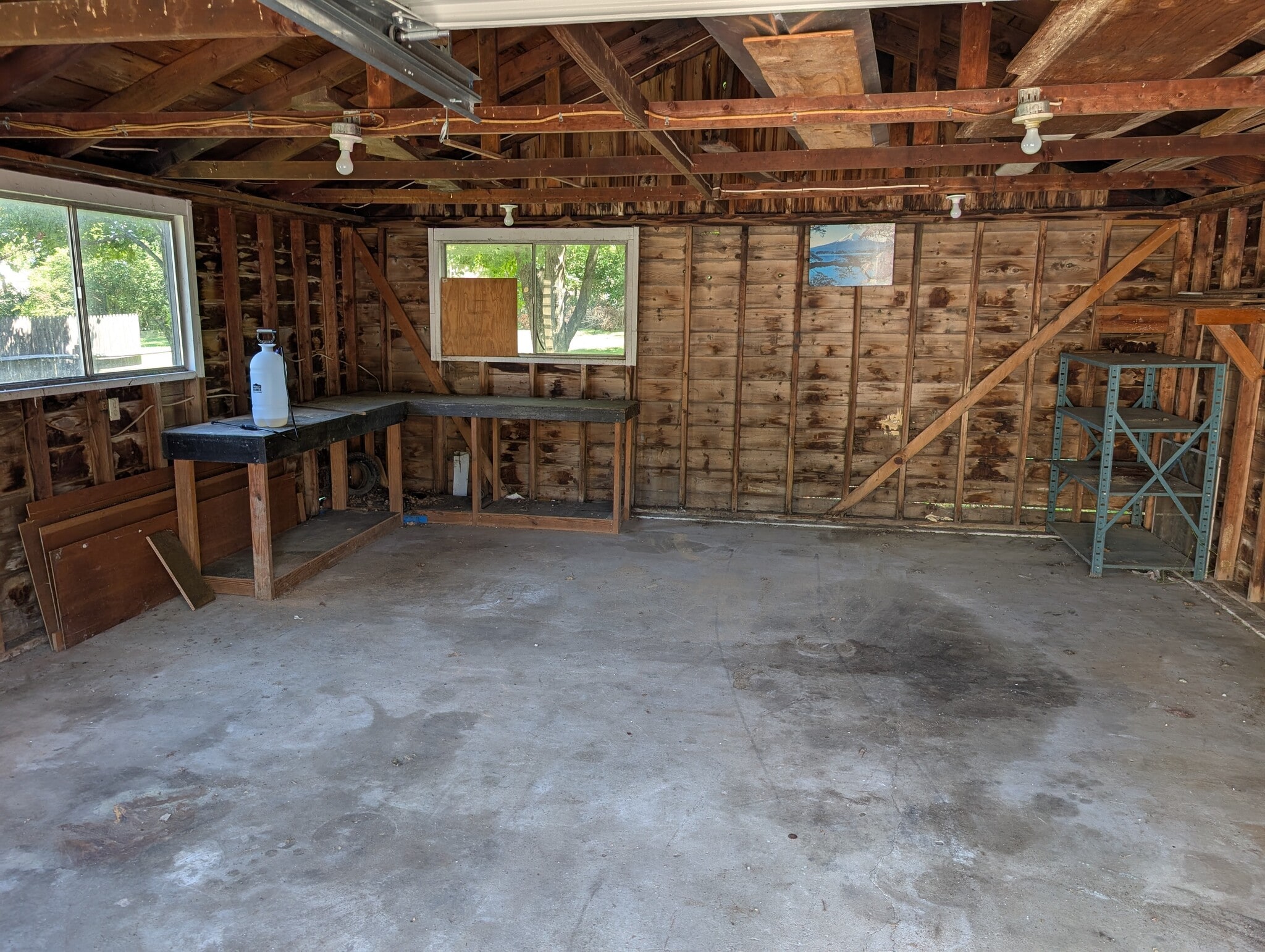 Building Photo - 8076 Lawrence Dr