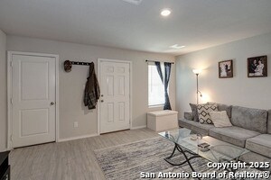 Building Photo - 13935 Mulch Ct