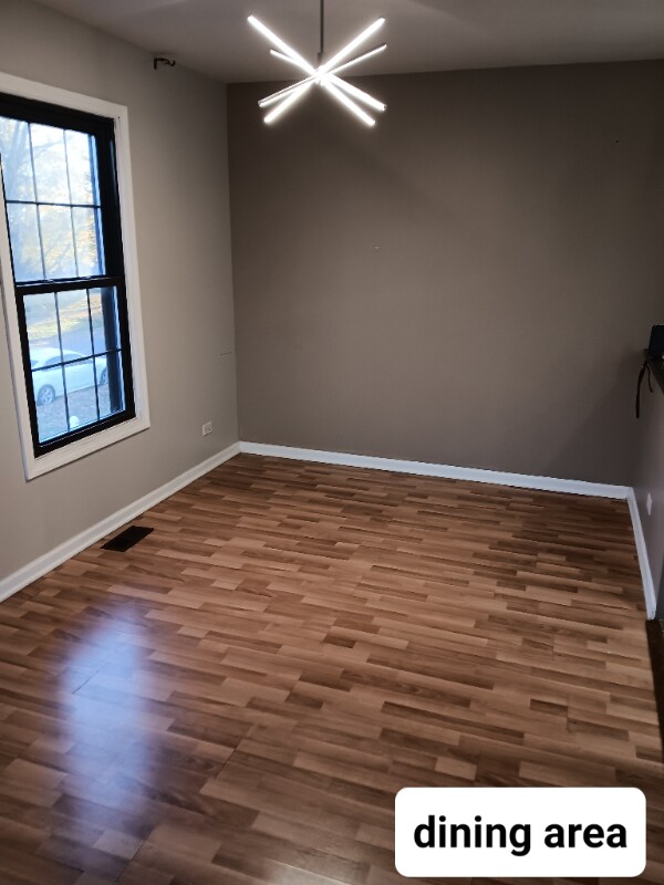 Building Photo - 161 Oakwood Dr