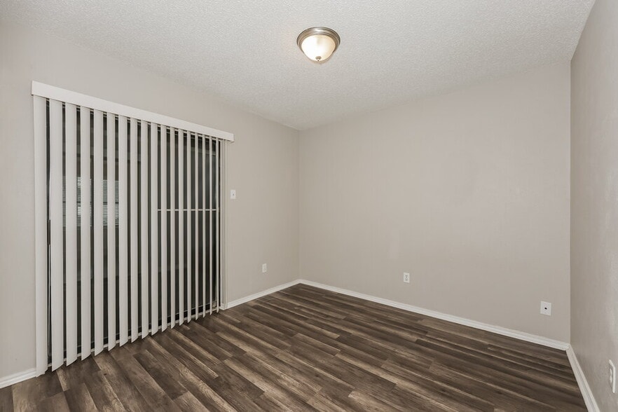 Building Photo - 140 Callender Dr