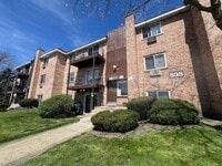 Building Photo - 838 College Blvd